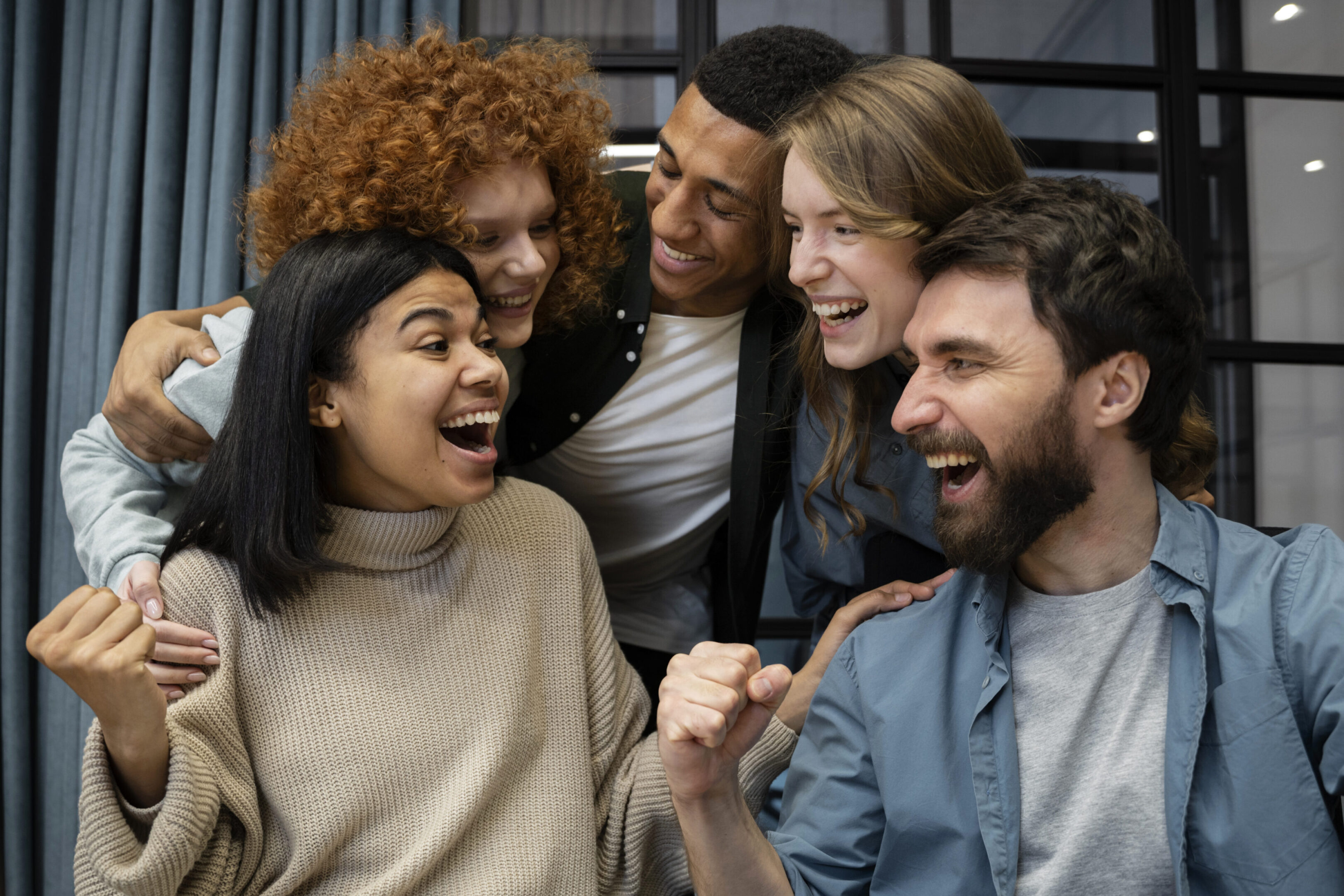 co-working-people-working-together